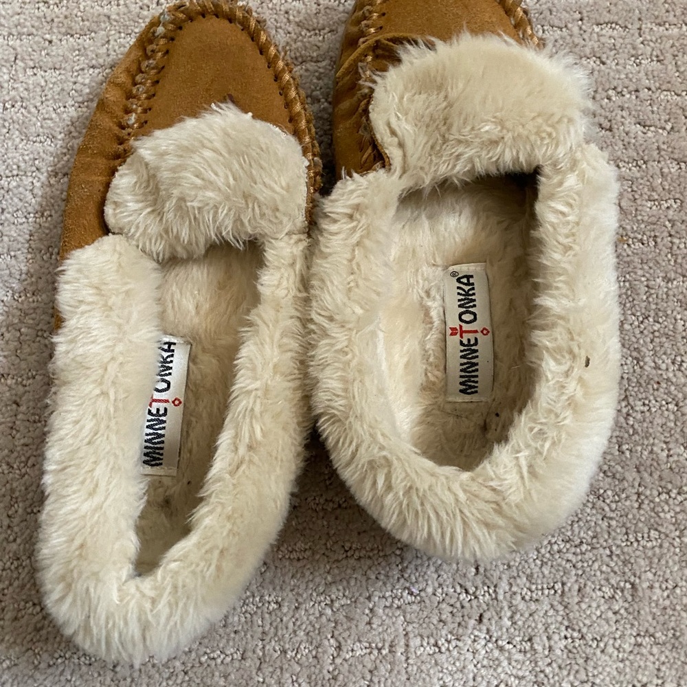 Like new Minnetonka moccasin.